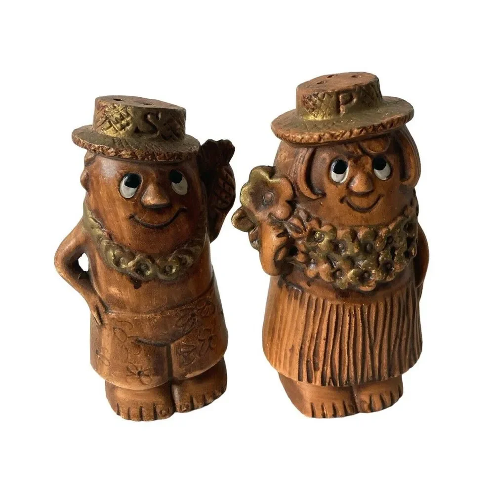 Vintage Men Woman‎ Flotsam Hawaii Brown Salt and Pepper Shakers 4.75 in